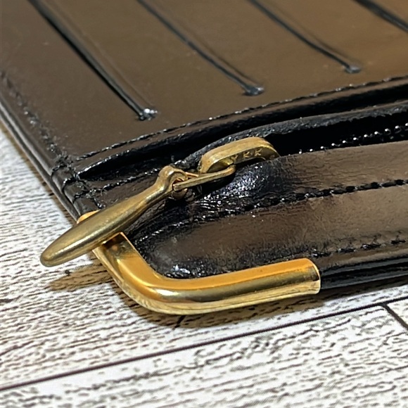 Vintage Deluxe Black Leather Passport Wallet - Picture 8 of 10